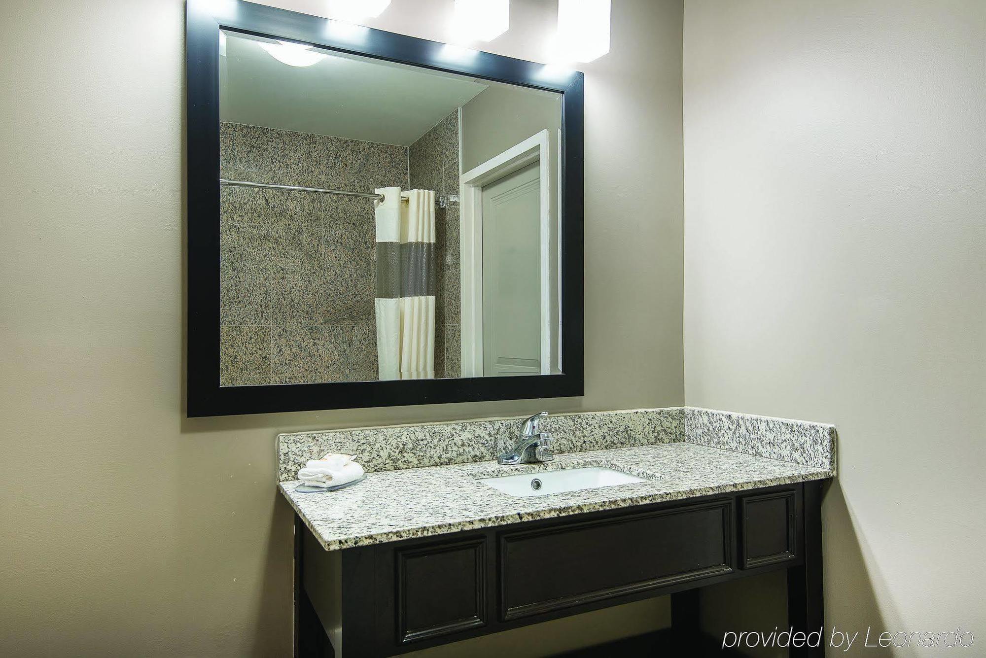 فندق La Quinta By Wyndham Brooklyn East نيو يورك المظهر الخارجي الصورة